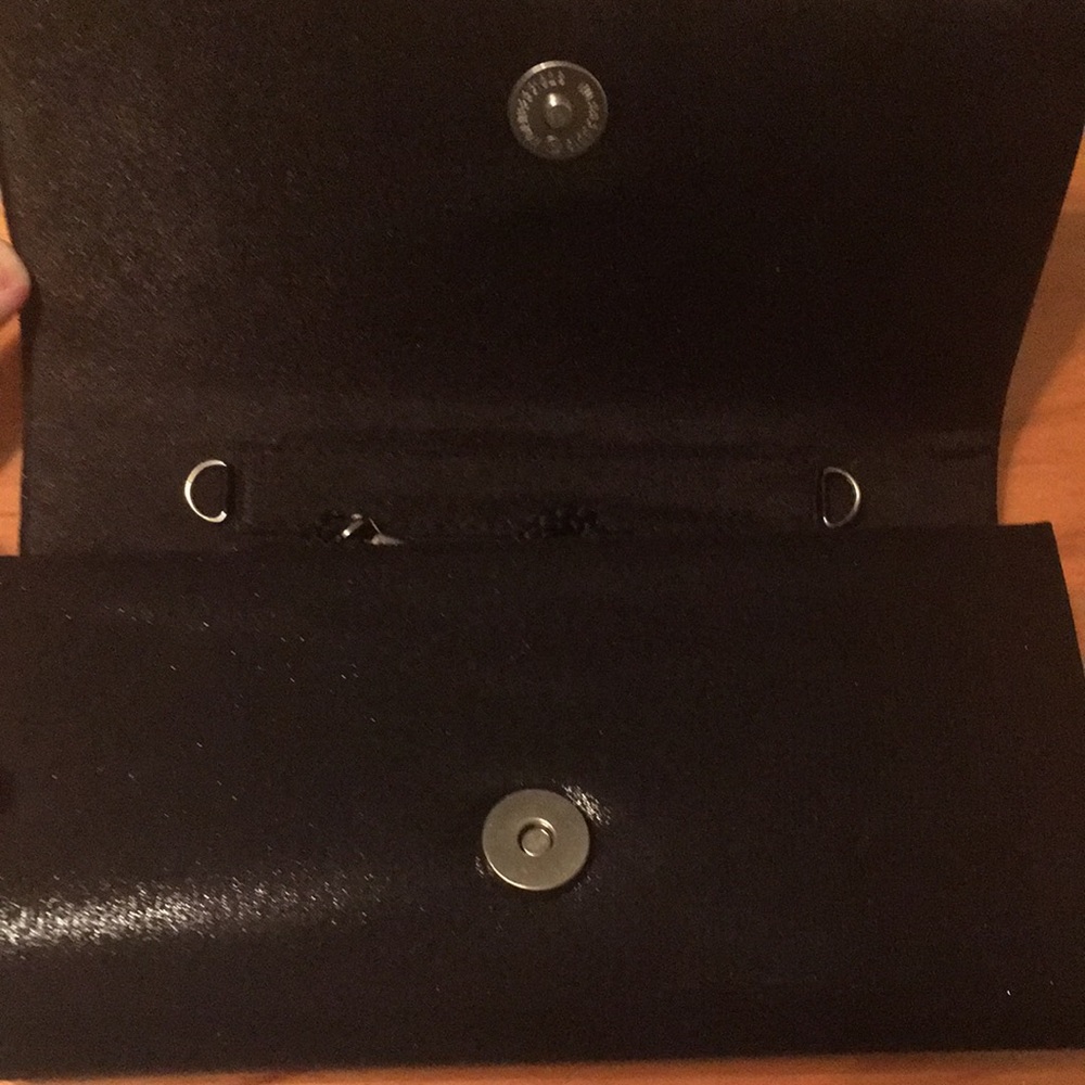 Black Evening Clutch/Crossbody Purse with a Rhinestone and Baguette Crystal Trim - Picture 4 of 6
